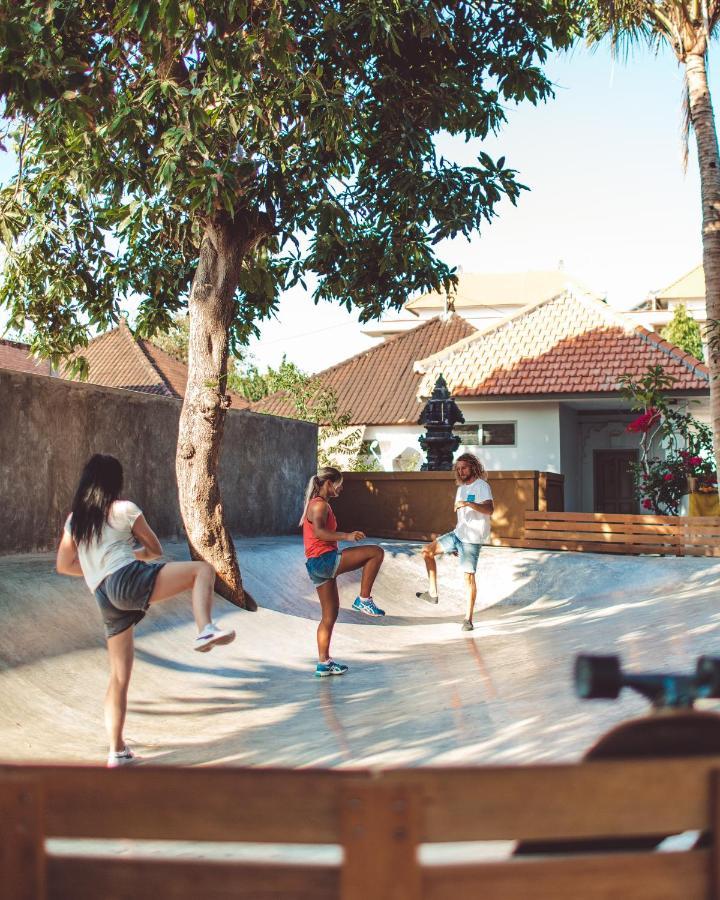 Endless Summer Surf Camp Kuta Kuta Lombok Eksteriør billede